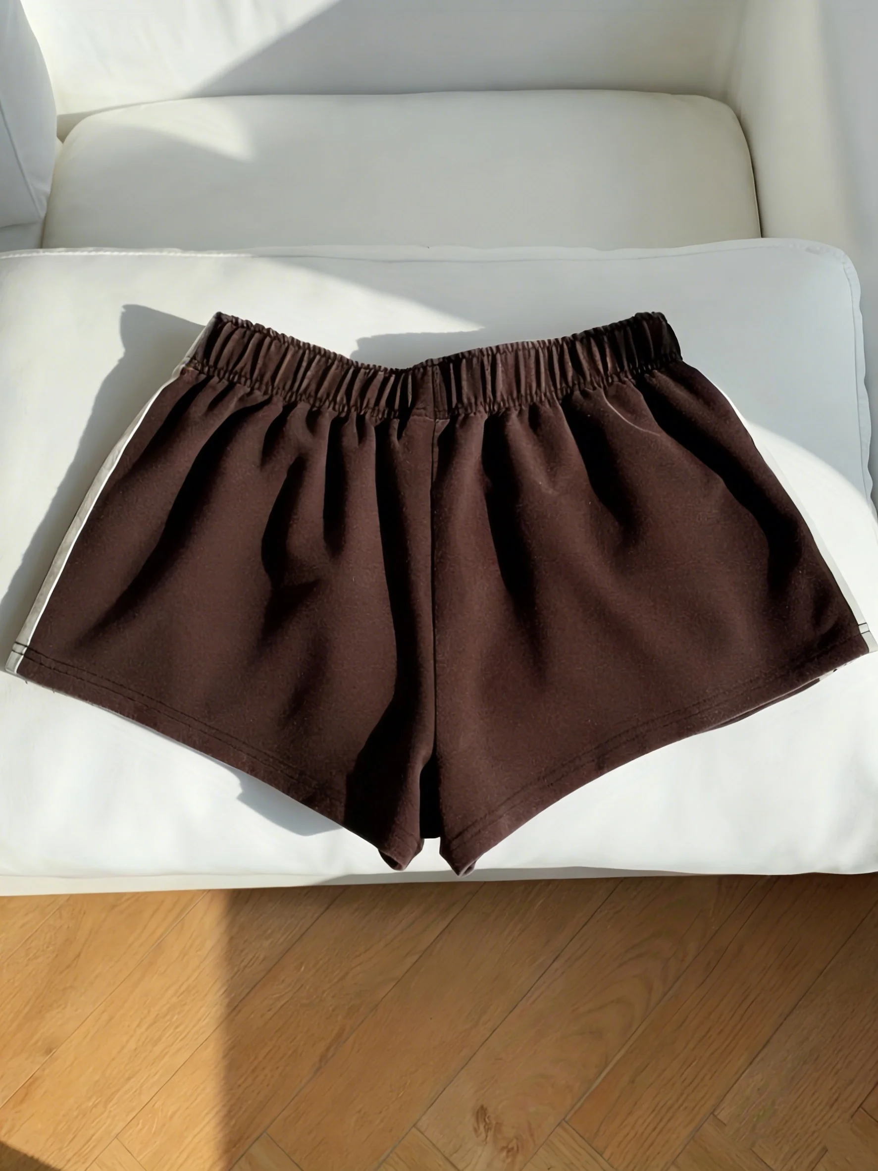 Damen Sport Shorts mit Streifen – Lässige Laufshorts für Freizeit und Fitness - Image 8