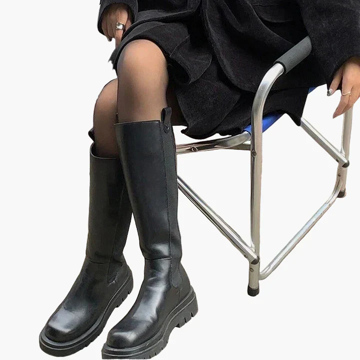 Damen Stiefel mit hohem Schaft und Profilsohle – Modische Alltagsschuhe für Herbst und Winter - Image 3