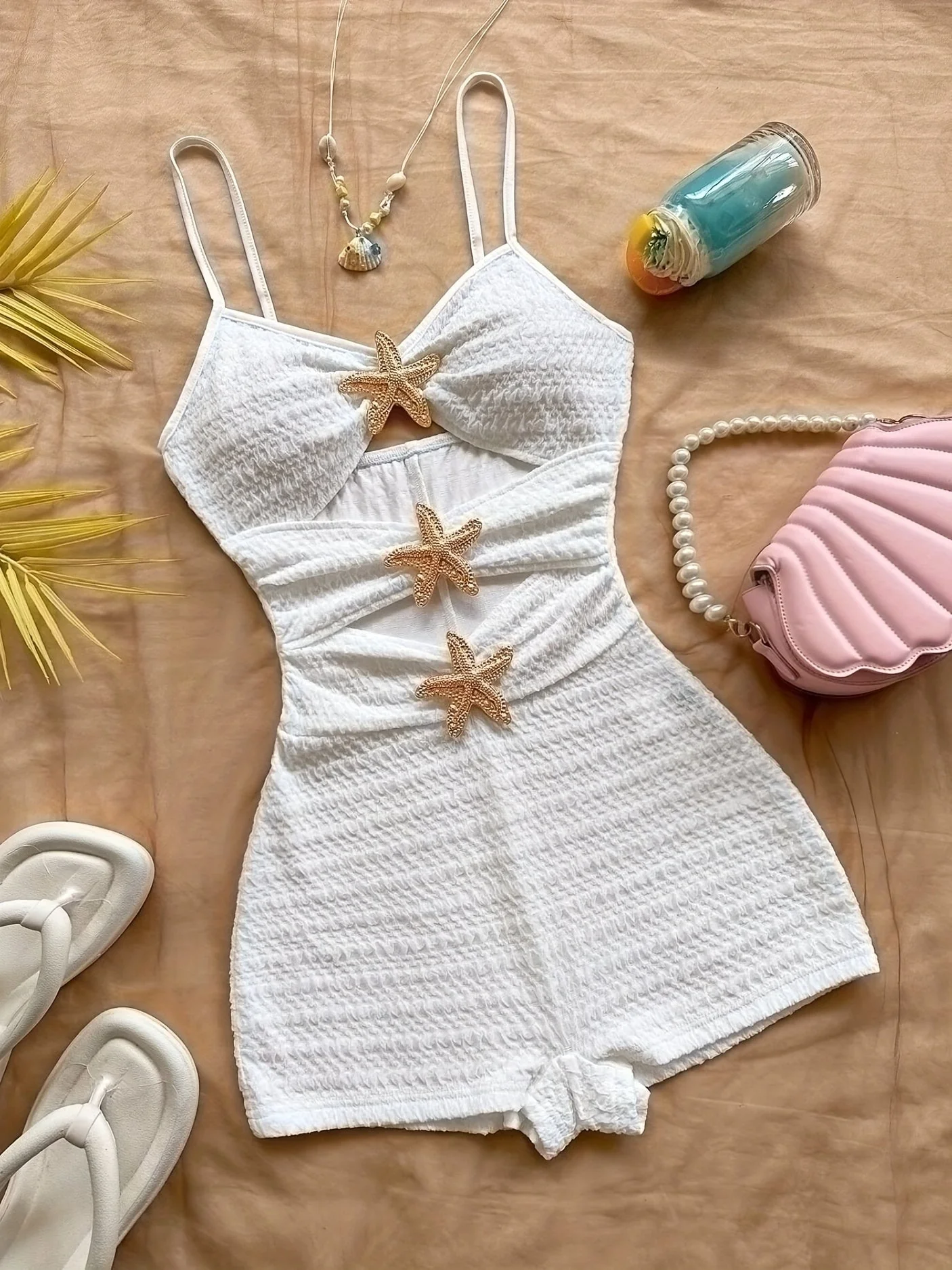 Damen Strand-Overall mit Stern-Applikationen und Cut-Outs – Sommerlicher Einteiler für Urlaub & Poolpartys - Image 2