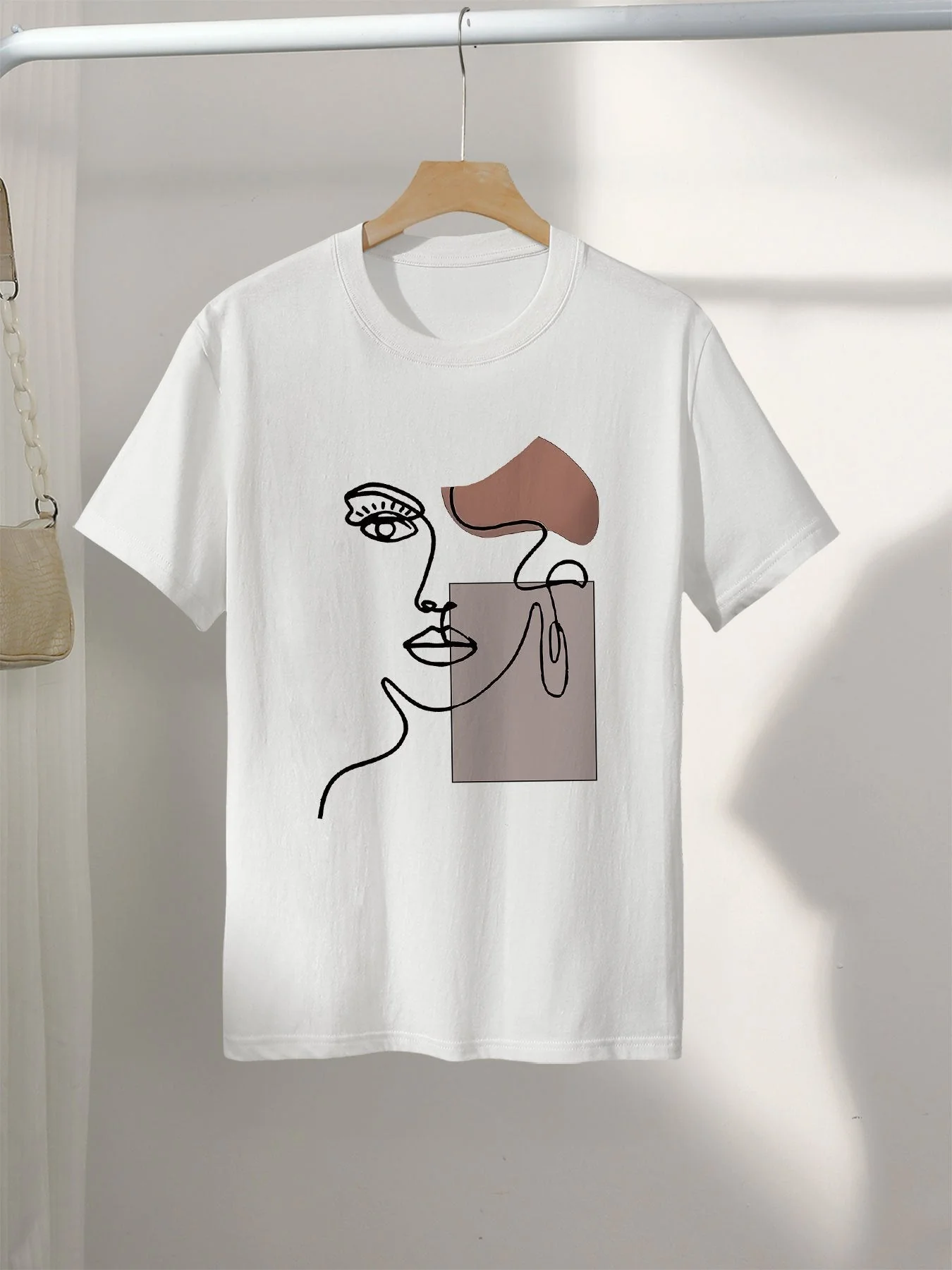 Damen T-Shirt mit abstraktem Gesichtsdruck, moderner Kunststil, Freizeitmode - Image 3