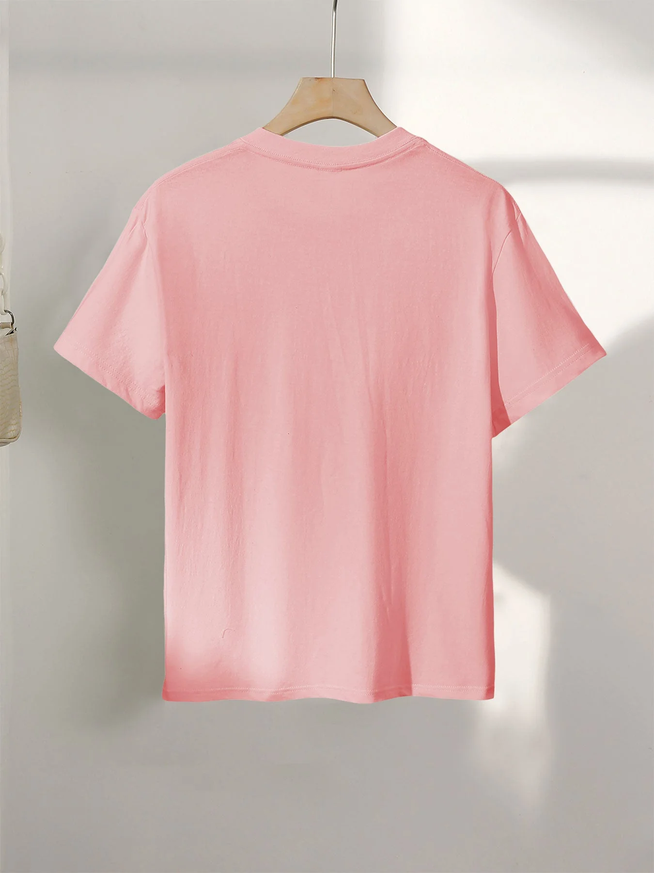 Damen T-Shirt mit Animal Print und inspirierendem Spruch – Modernes Freizeitshirt im Wild-Look - Image 5
