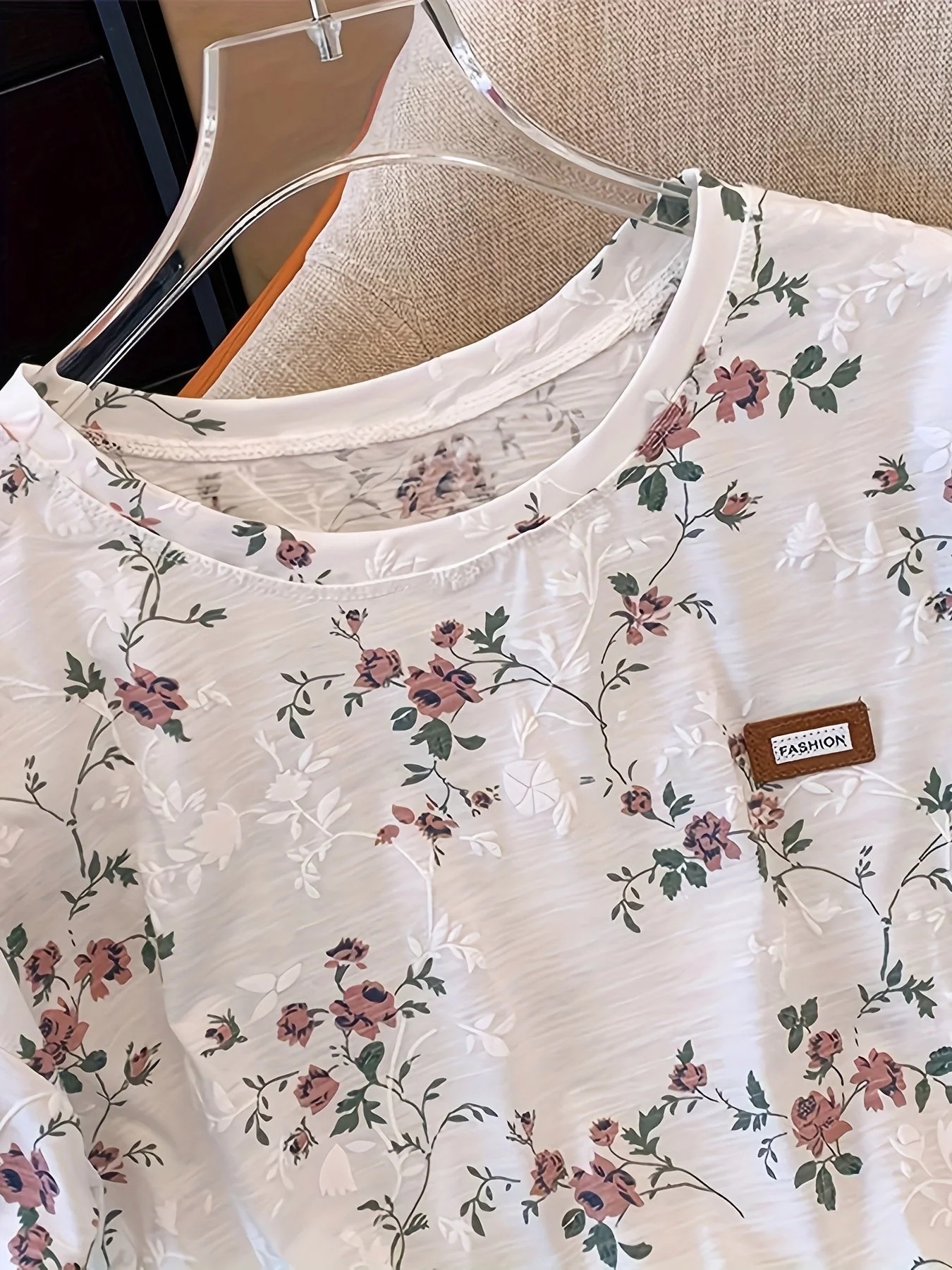 Damen T-Shirt mit Blumenmuster und lockerem Schnitt – Stilvoll für Frühling und Sommer - Image 4