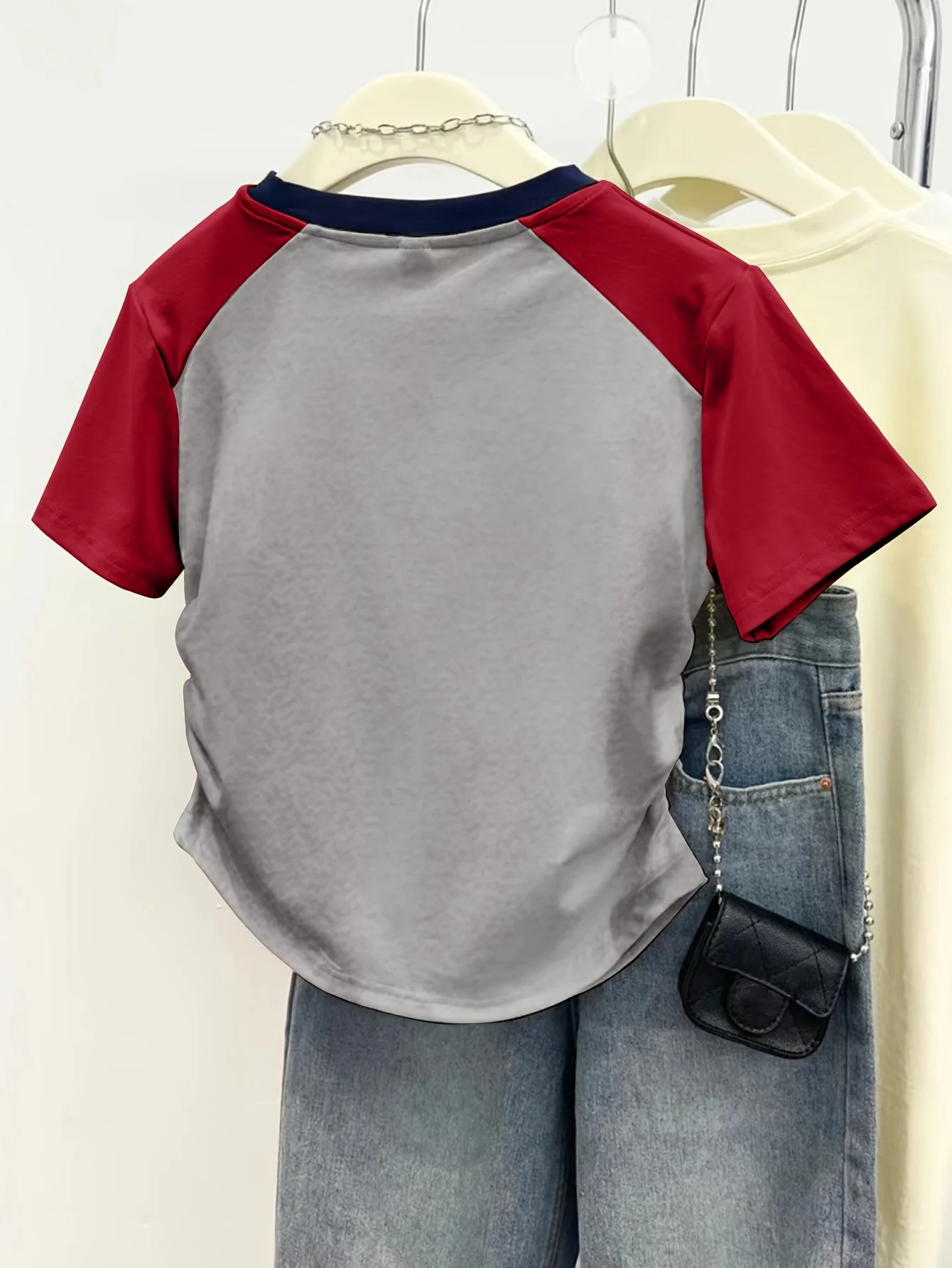 Damen T-Shirt mit Elefanten-Print im Y2K Stil für Freizeit und Alltag - Image 7