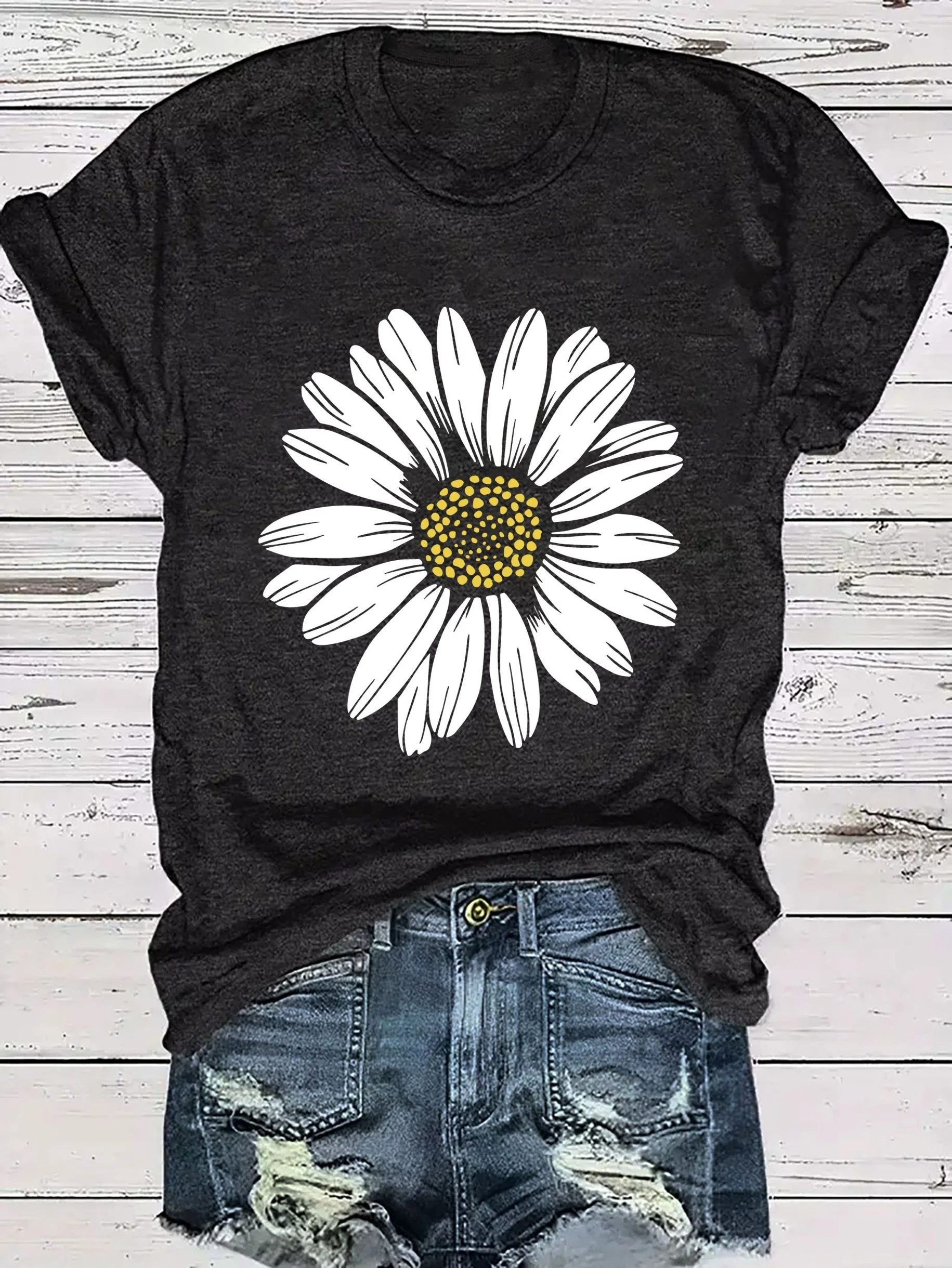 Damen T-Shirt mit Gänseblümchen-Print – Lässige Sommermode für Freizeit und Alltag