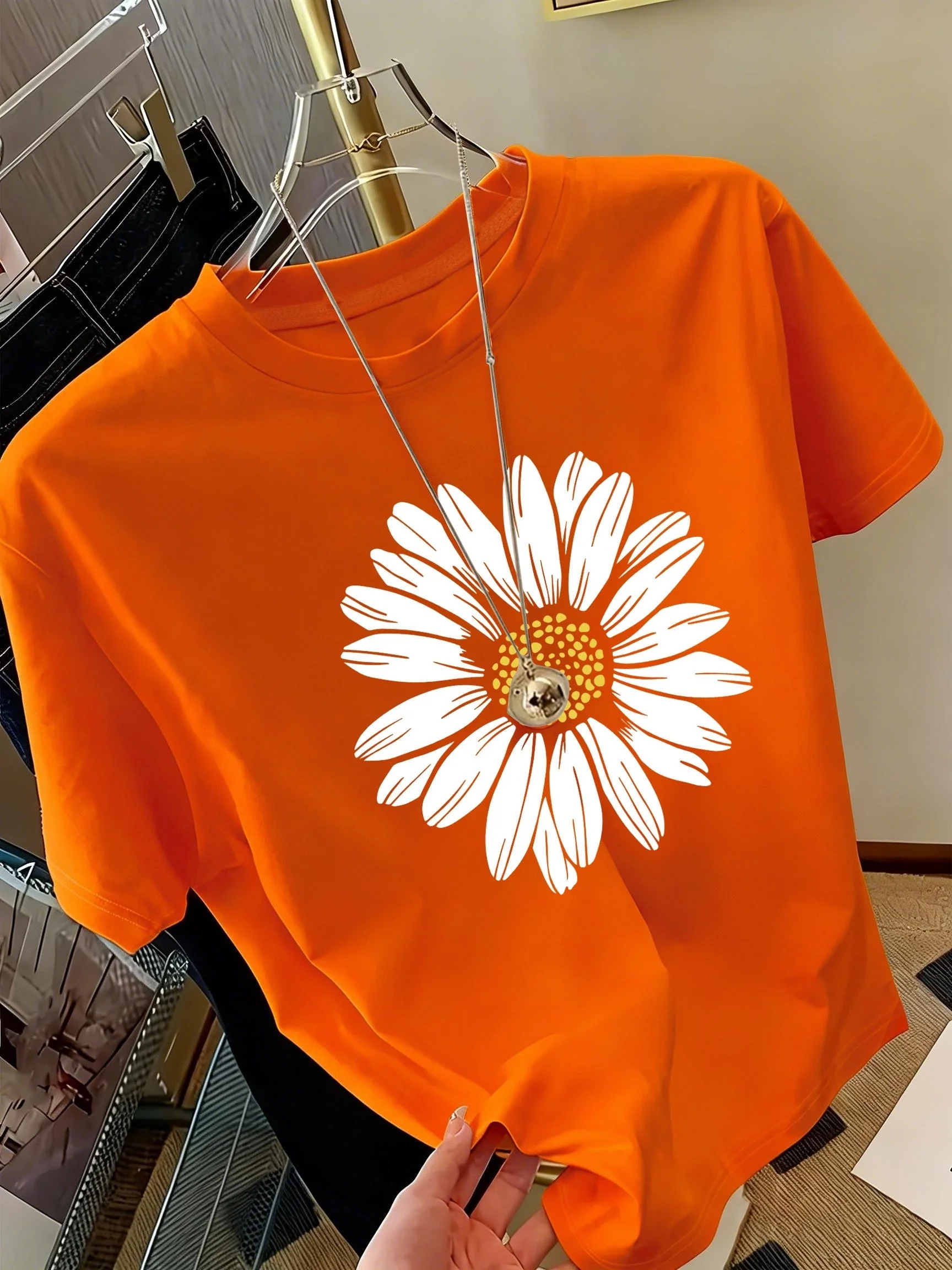 Damen T-Shirt mit Gänseblümchen-Print – Lässige Sommermode für Freizeit und Alltag - Image 8