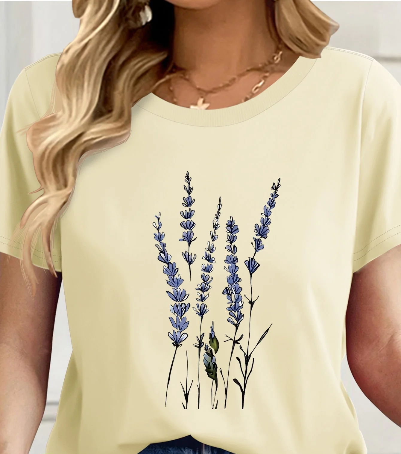 Damen T-Shirt mit Wildblumen-Print – Modernes Freizeitshirt mit floraler Illustration, Kurzarm, Ideal für Alltag & Freizeit