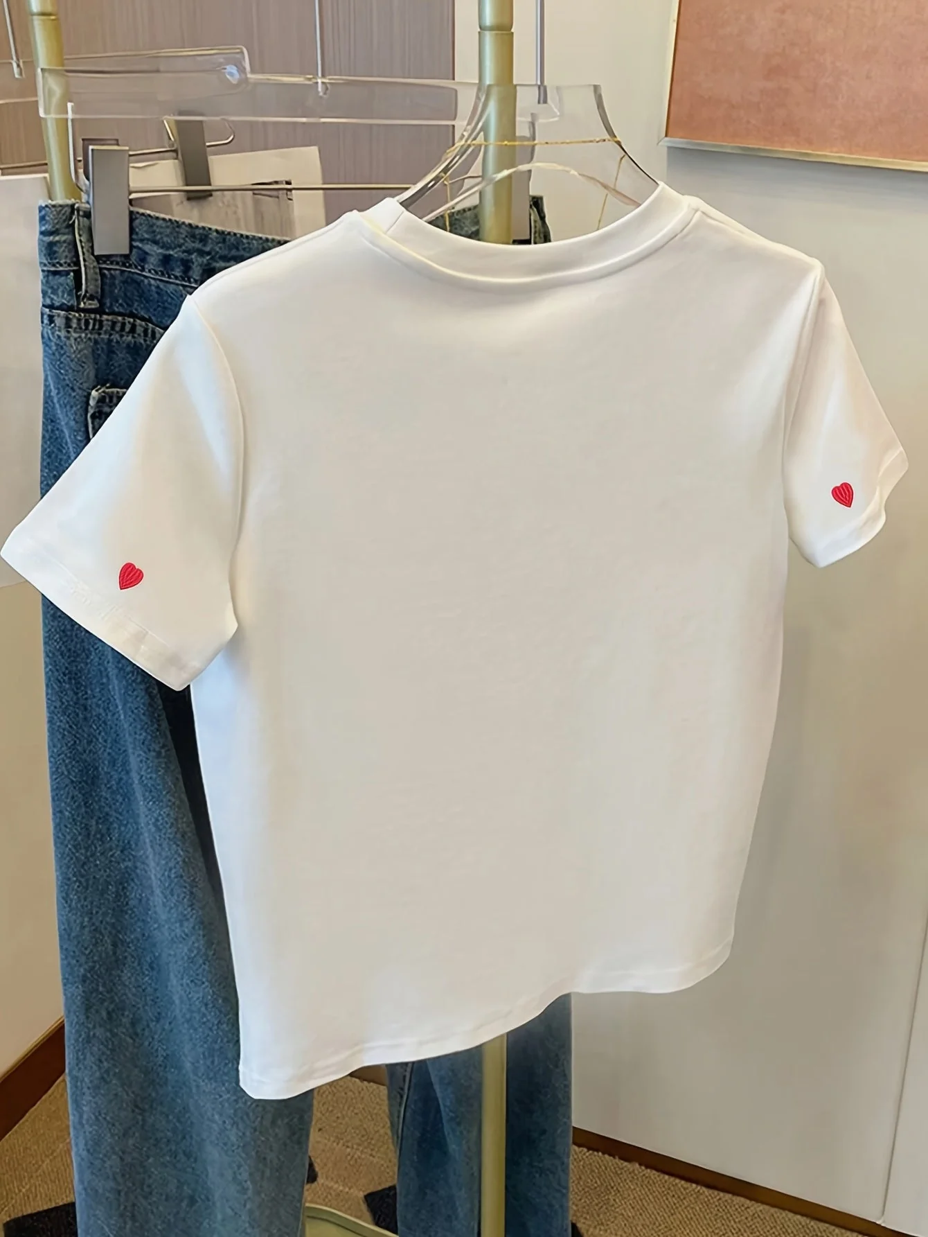 Damen T-Shirt mit Stickerei und Herz-Muster – Casual Style, Frühling/Sommer - Image 2