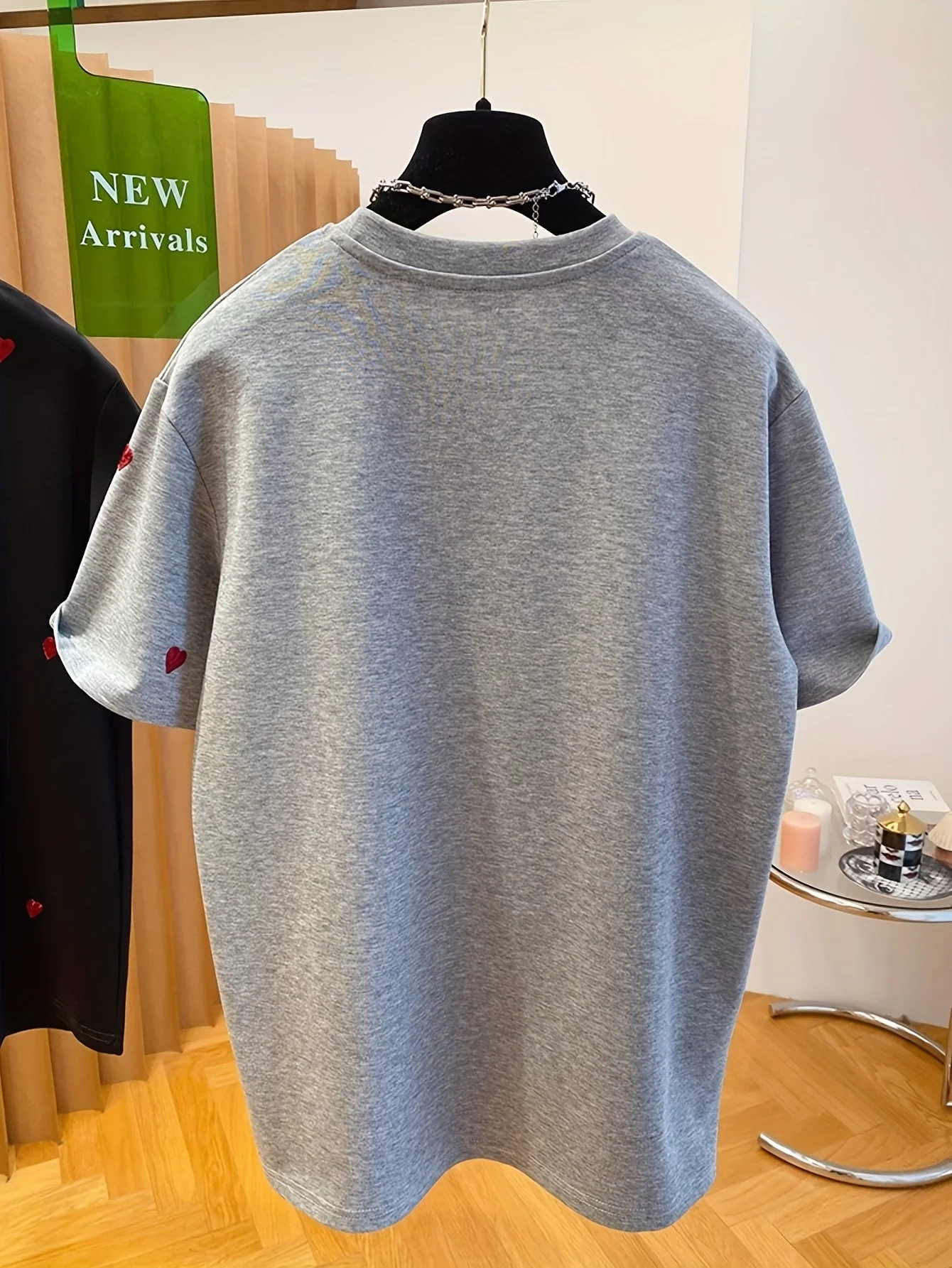 Damen T-Shirt mit Stickerei und Herz-Muster – Casual Style, Frühling/Sommer - Image 4