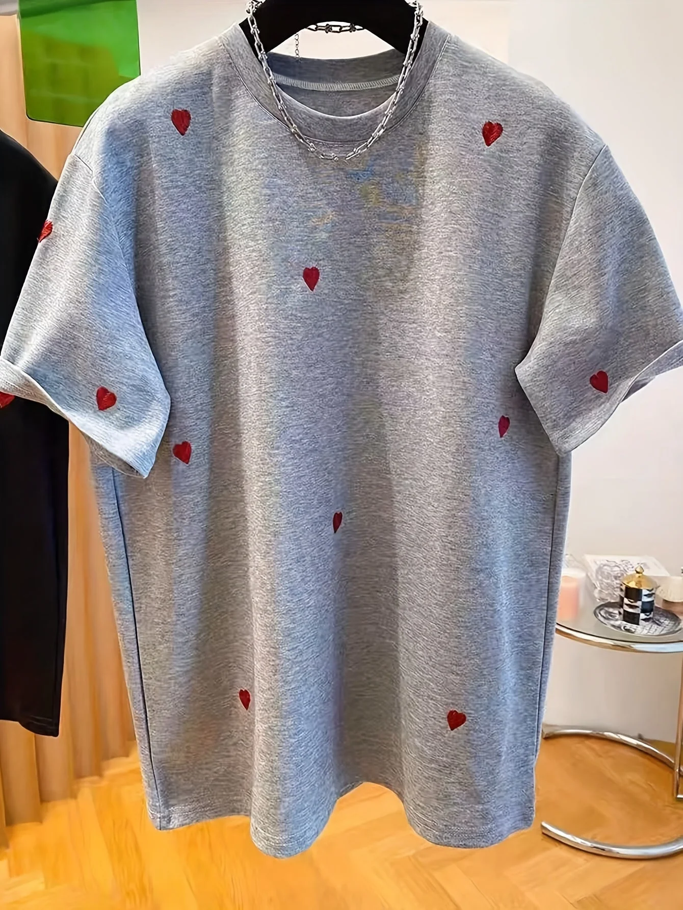Damen T-Shirt mit Stickerei und Herz-Muster – Casual Style, Frühling/Sommer - Image 7
