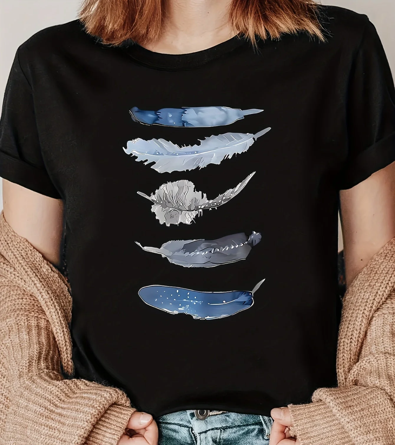 Damen T-Shirt mit künstlerischem Feder-Print, lässiges Design für Alltag und Freizeit - Image 8