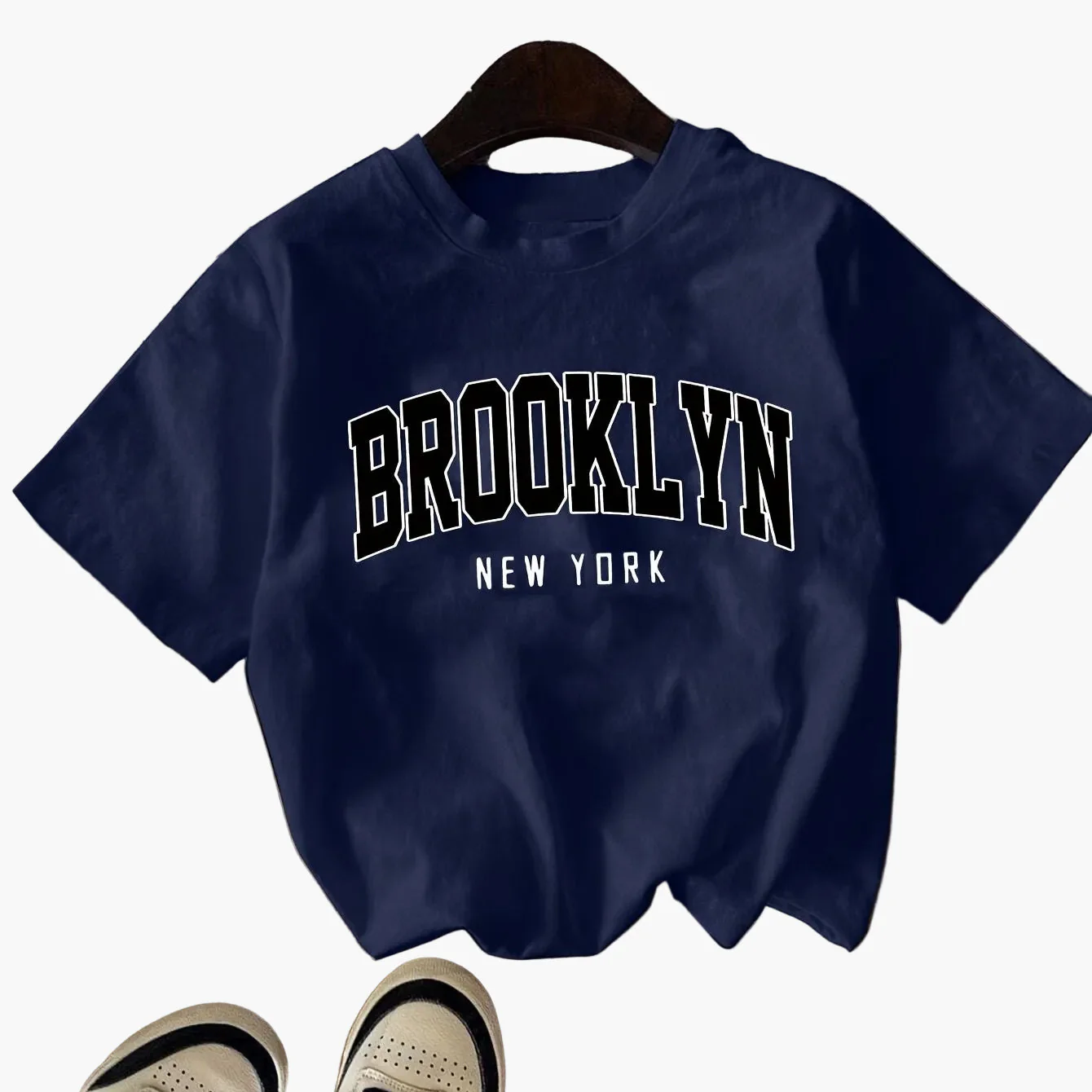 Damen Urban Streetwear T-Shirt „Brooklyn New York“ – Lässiger College-Stil für Freizeit und Alltag - Image 7