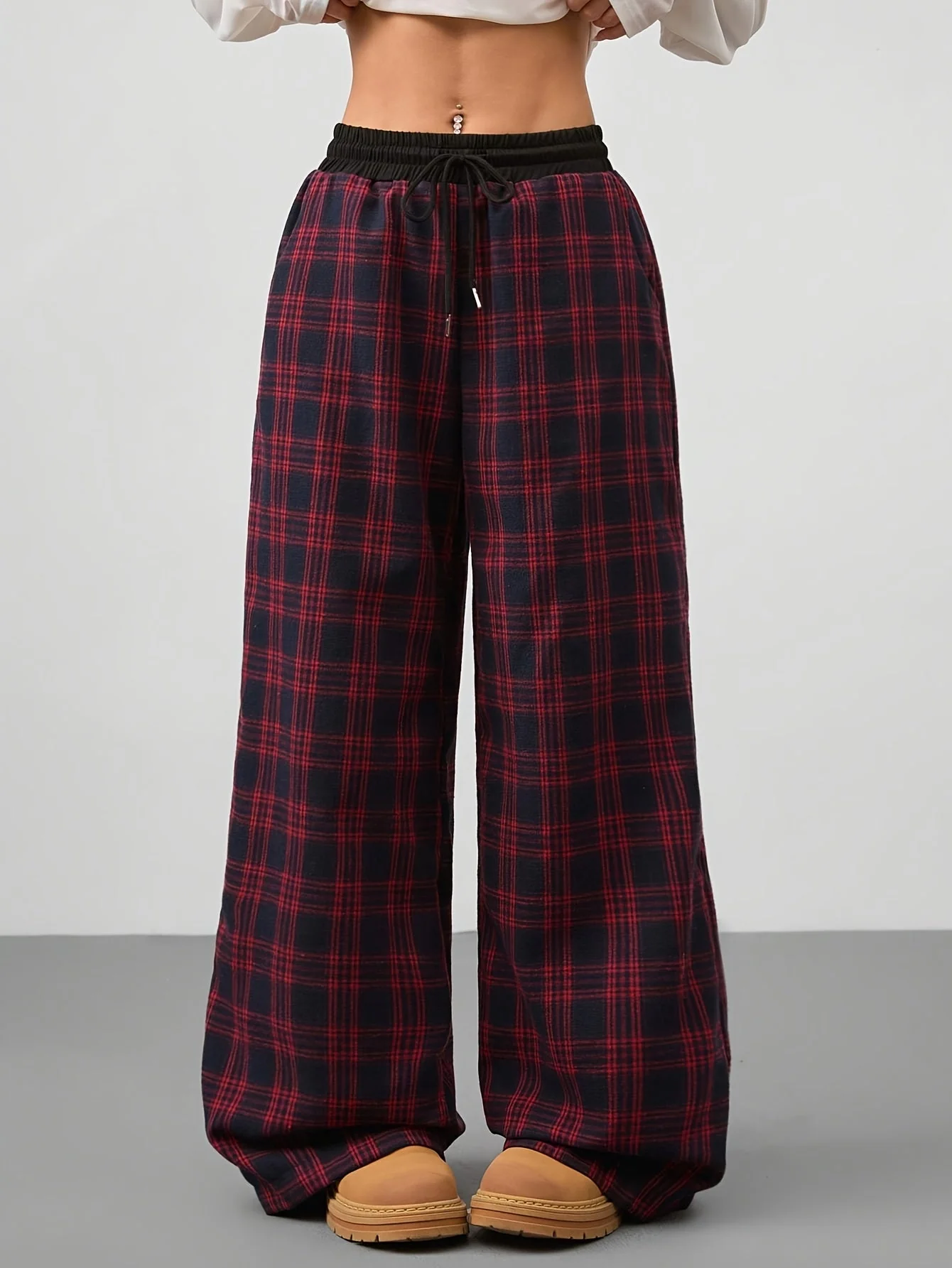 Damen Weitbeinige Karierte Freizeithose mit Kordelzug – Lässige Loungehose für Alltag und Wochenende - Image 2