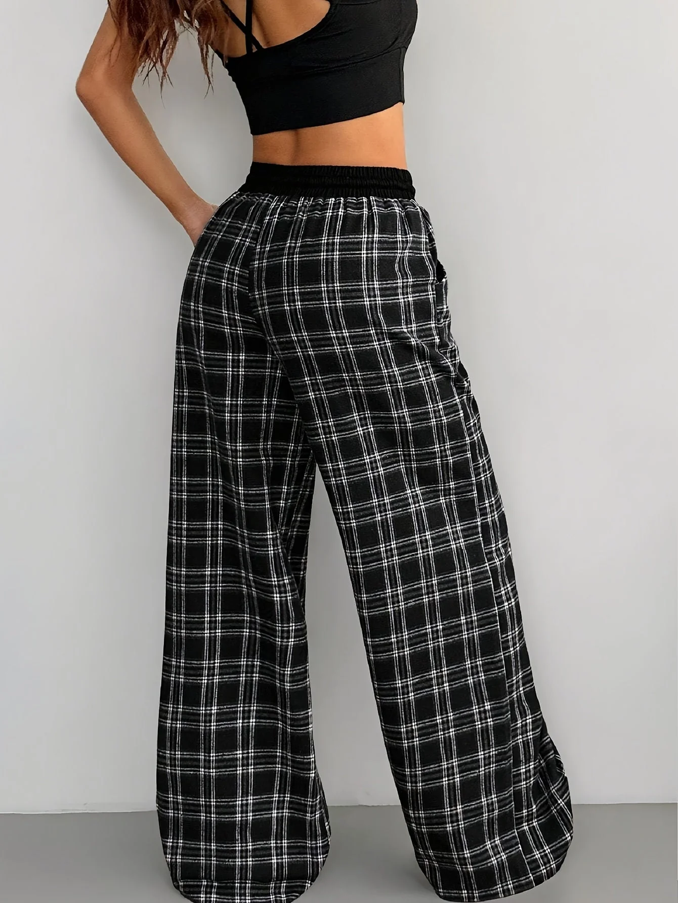Damen Weitbeinige Karierte Freizeithose mit Kordelzug – Lässige Loungehose für Alltag und Wochenende - Image 4