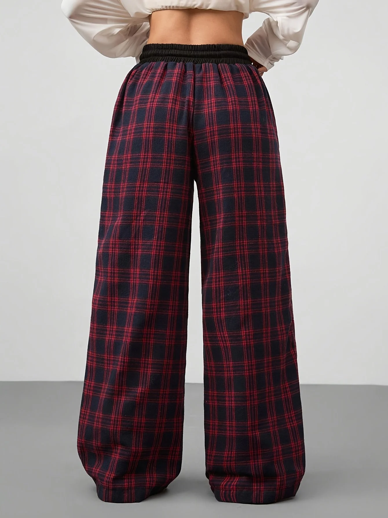 Damen Weitbeinige Karierte Freizeithose mit Kordelzug – Lässige Loungehose für Alltag und Wochenende - Image 5