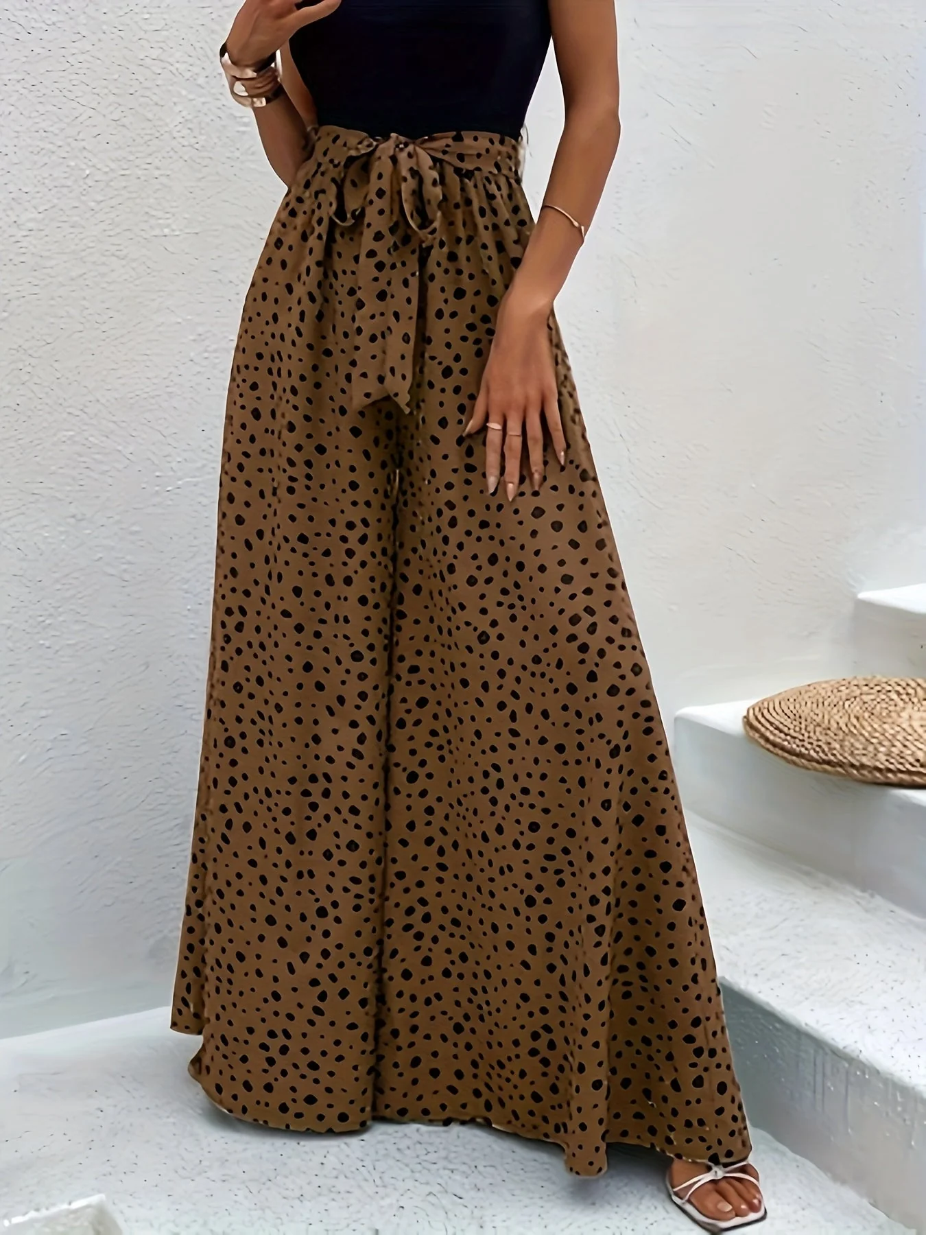 Damen Weite Palazzo-Hose mit Punkten und Bindegürtel – Eleganter Frühlings- und Sommerstil - Image 3