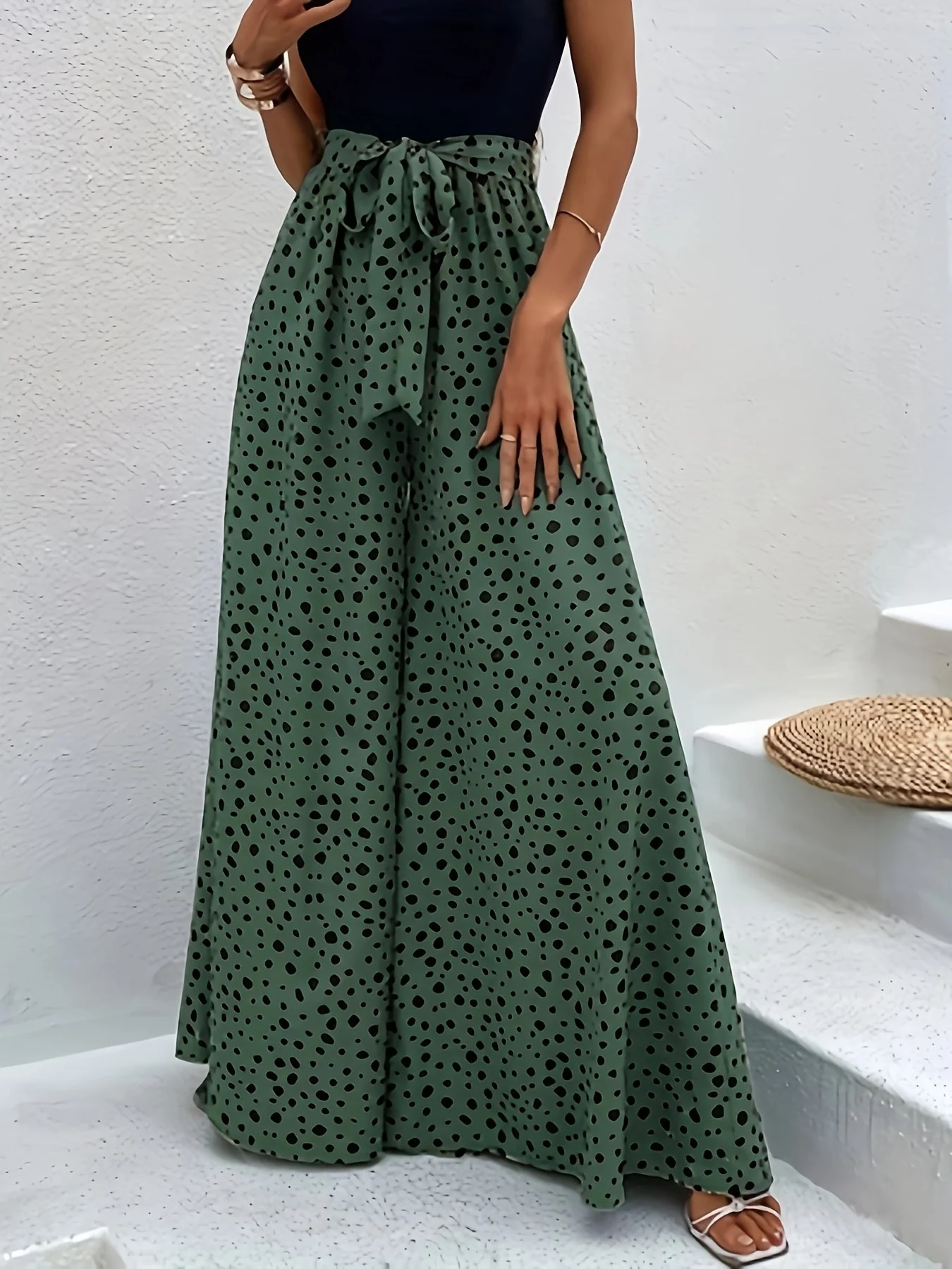 Damen Weite Palazzo-Hose mit Punkten und Bindegürtel – Eleganter Frühlings- und Sommerstil - Image 4