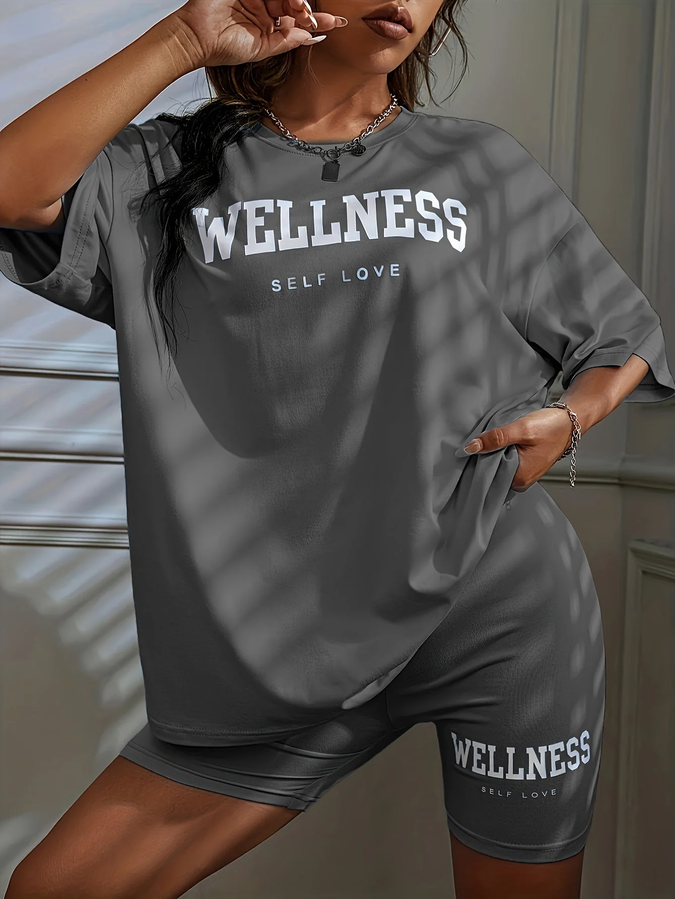 Damen Wellness Oversize Lounge Set – Entspannungs- & Freizeitlook mit Statement-Print - Image 4