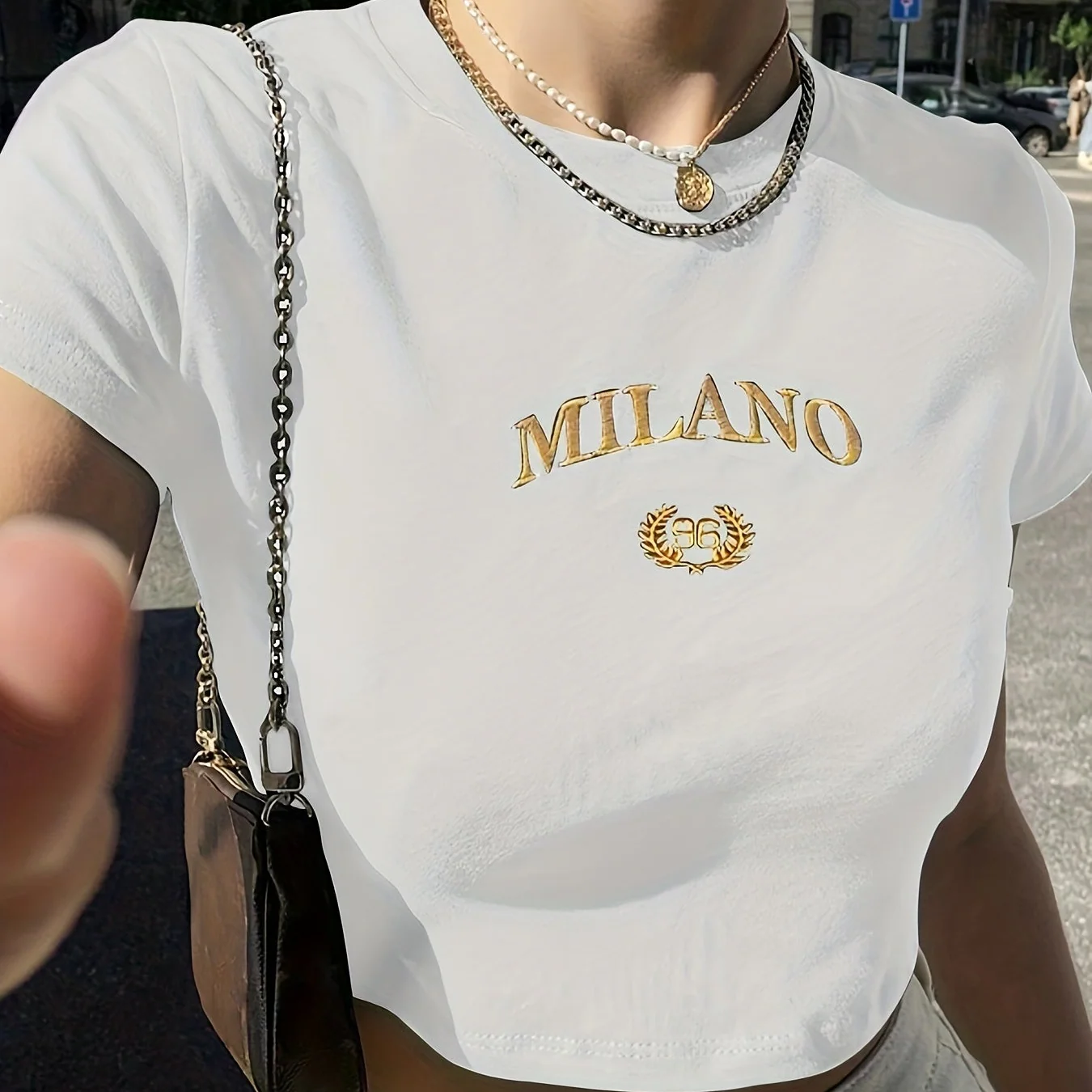 Damen Y2K Milano Crop Top T-Shirt mit Stickerei – Trendiges Sommer Streetwear - Image 13
