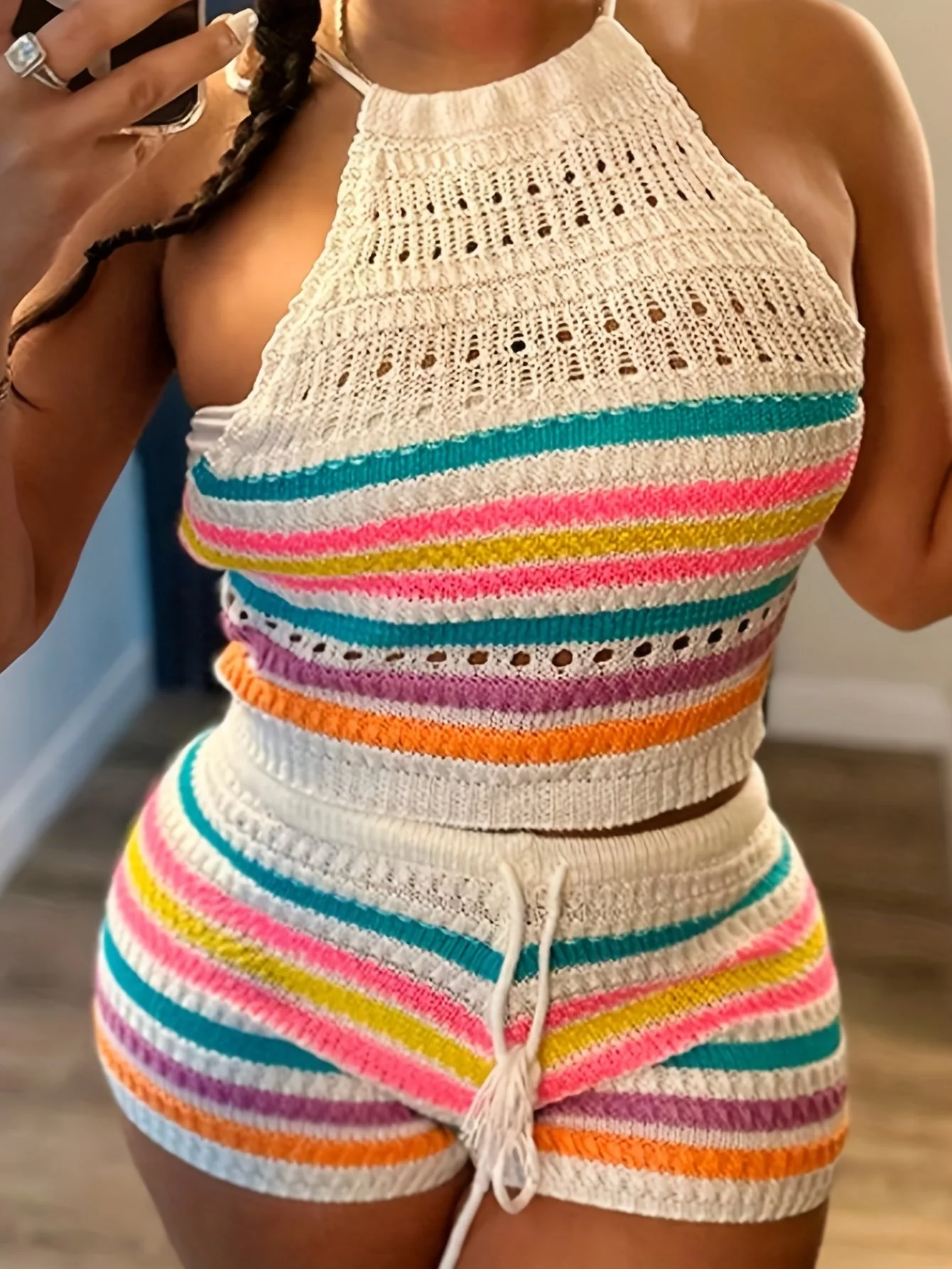 Damen Y2K Strick-Set mit Halterneck-Top und Shorts – Bunte Streifen, Sommer Freizeit Outfit