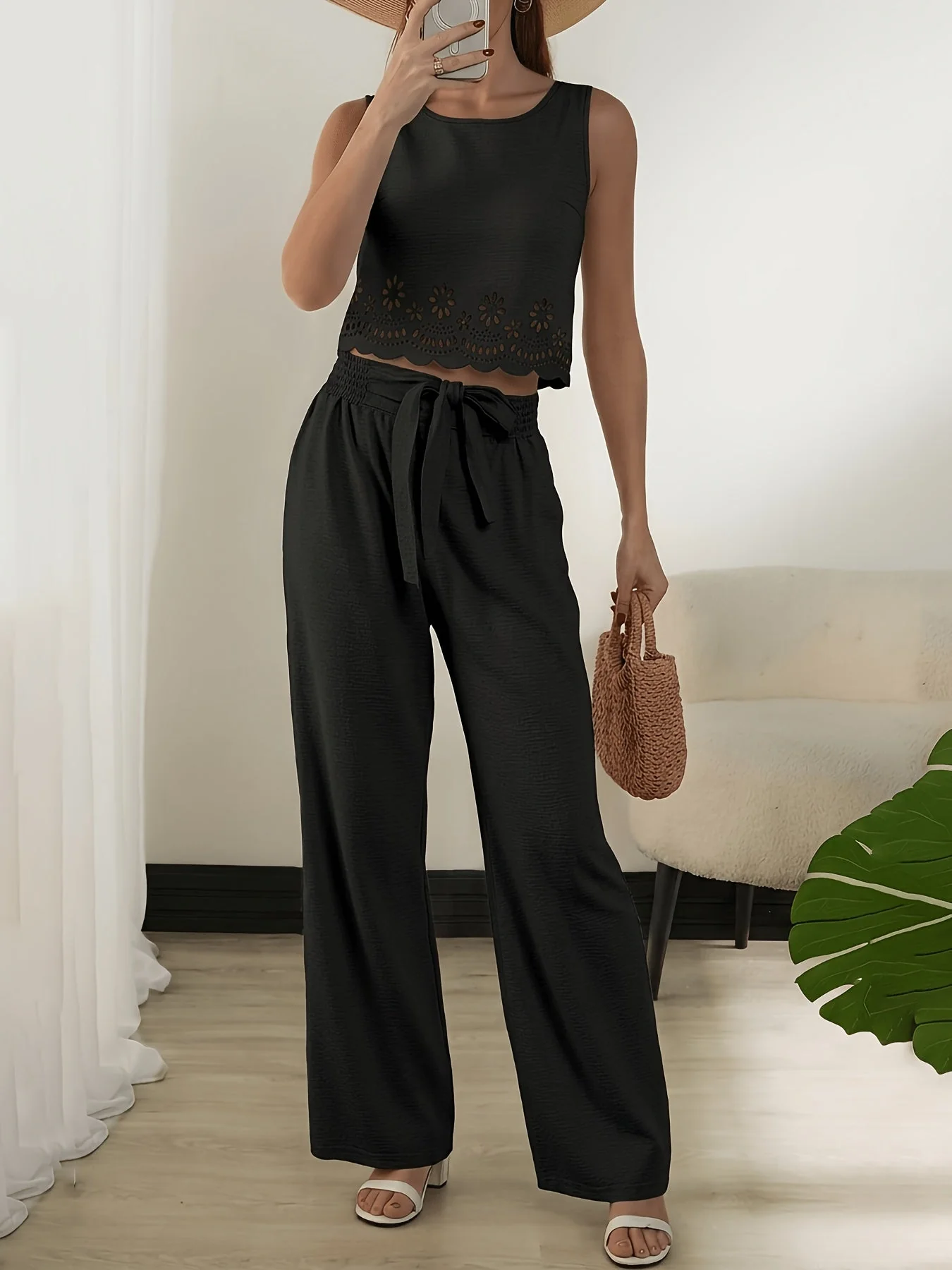 Damen Zweiteiler Set Elegant – Ärmelloses Crop Top mit Lochstickerei und Weite Hose, Perfekt für Frühling und Sommer - Image 4