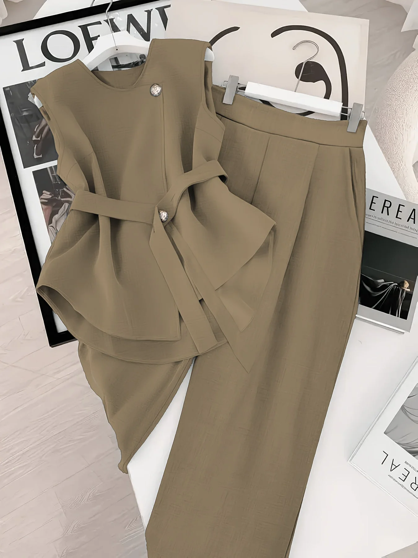 Damen Zweiteiler Set – Elegantes Business Outfit mit Wickeloberteil und weiter Hose – Modernes Büro & Anlass Ensemble - Image 4