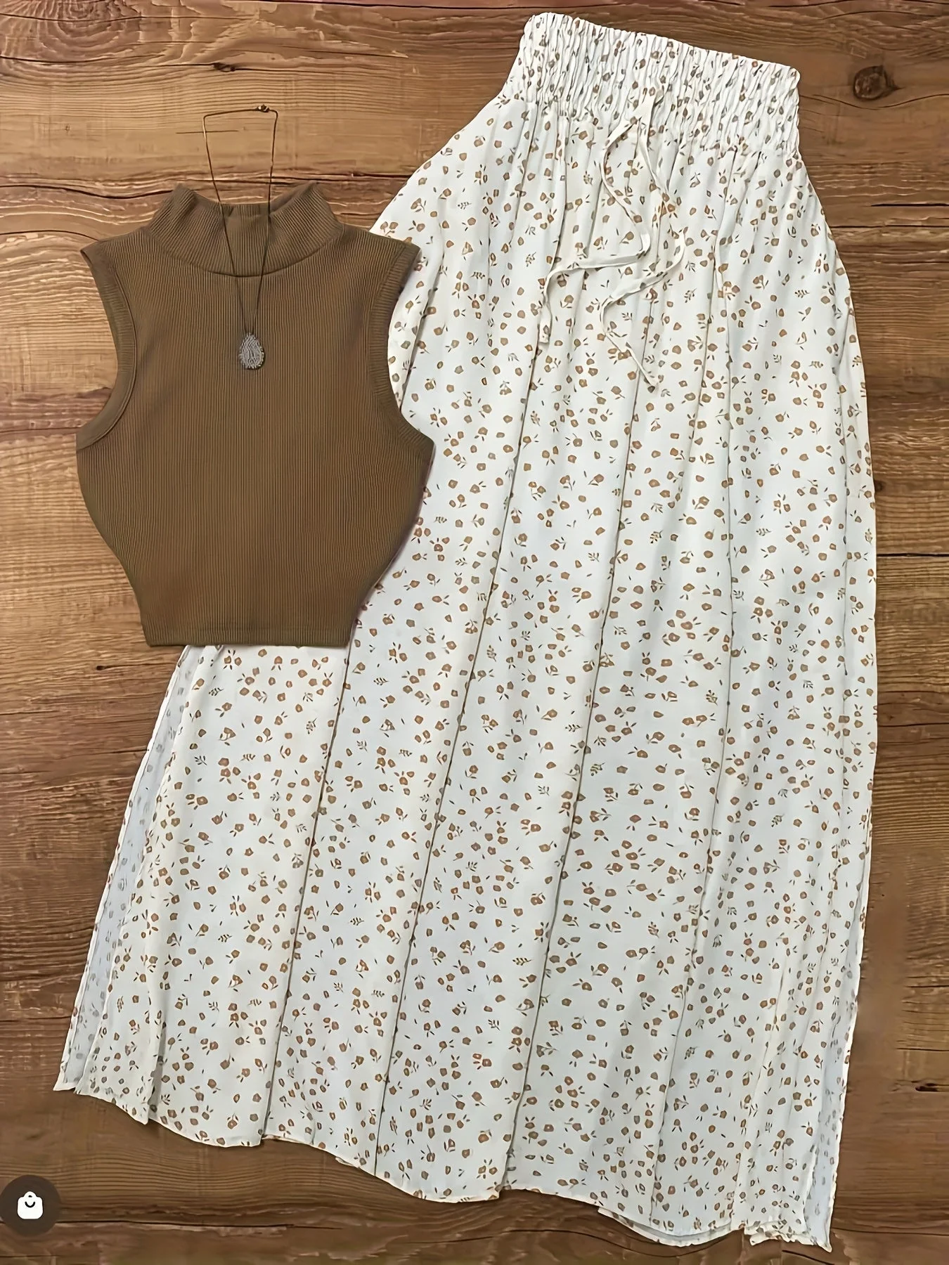Damen Zweiteiliges Set – Ärmelloses Oberteil mit Stehkragen und Blumenrock – Modischer Freizeit-Look - Image 3