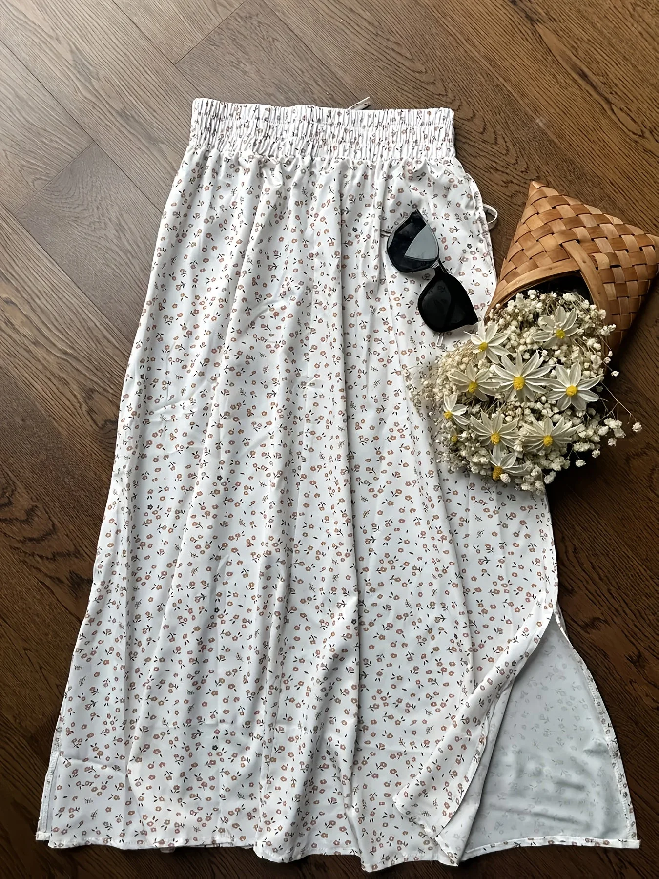 Damen Zweiteiliges Set – Ärmelloses Oberteil mit Stehkragen und Blumenrock – Modischer Freizeit-Look - Image 5