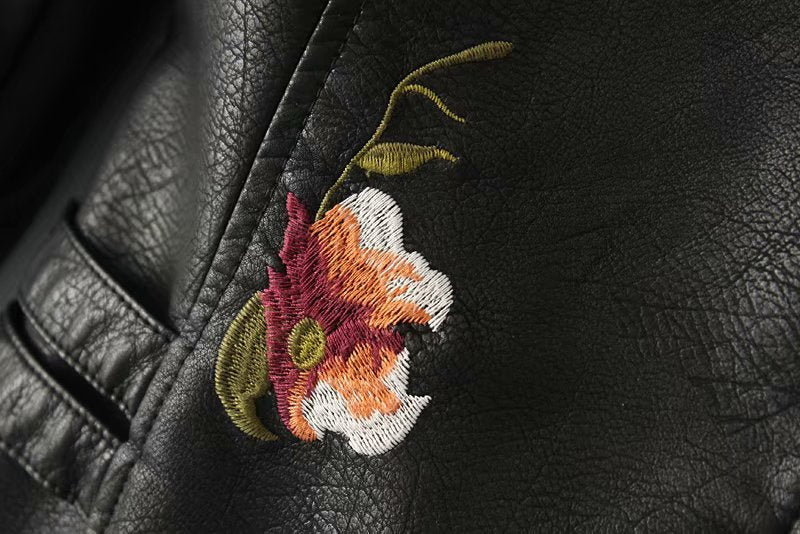 Ernest – Bestickte, mit Nieten verzierte vegane Lederjacke - Image 3