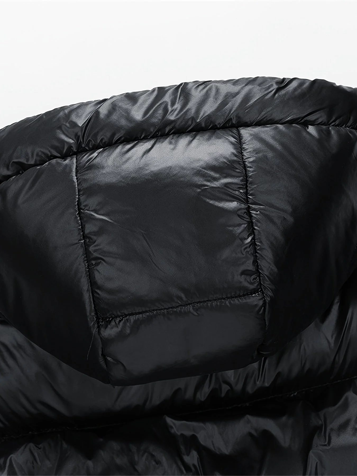 Herren Daunen-Steppjacke mit Kapuze für Outdoor und Alltag – Winterjacke im sportlichen Stil - Image 6