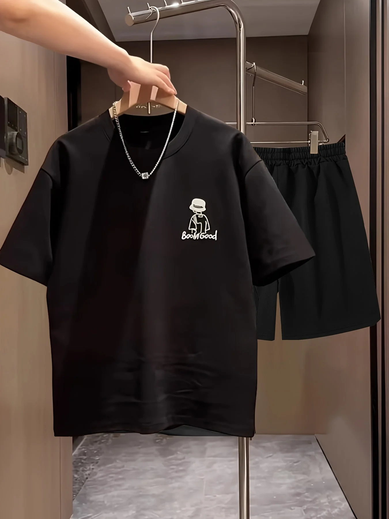 Herren Freizeit Set mit Print – T-Shirt & Shorts, Streetwear Style, Sommer Outfit