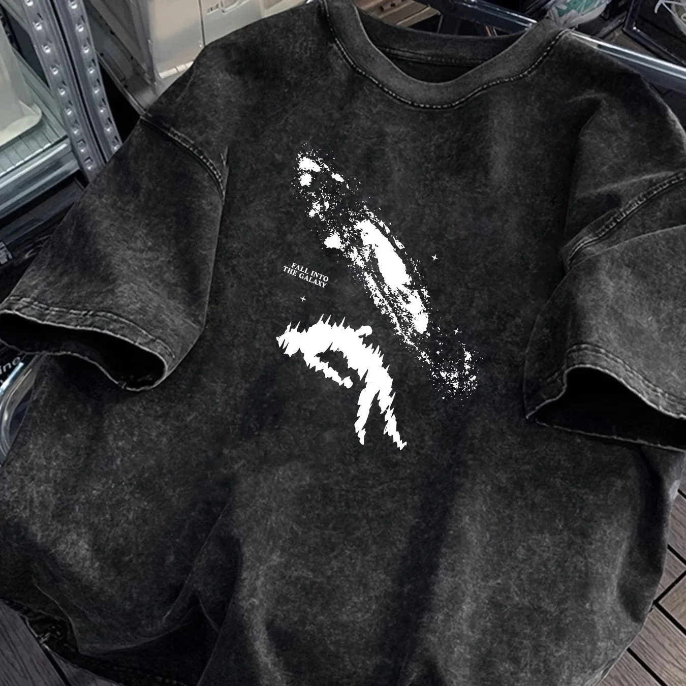 Herren Oversize Streetwear T-Shirt mit Print – Lässiger Sommer Look - Image 7