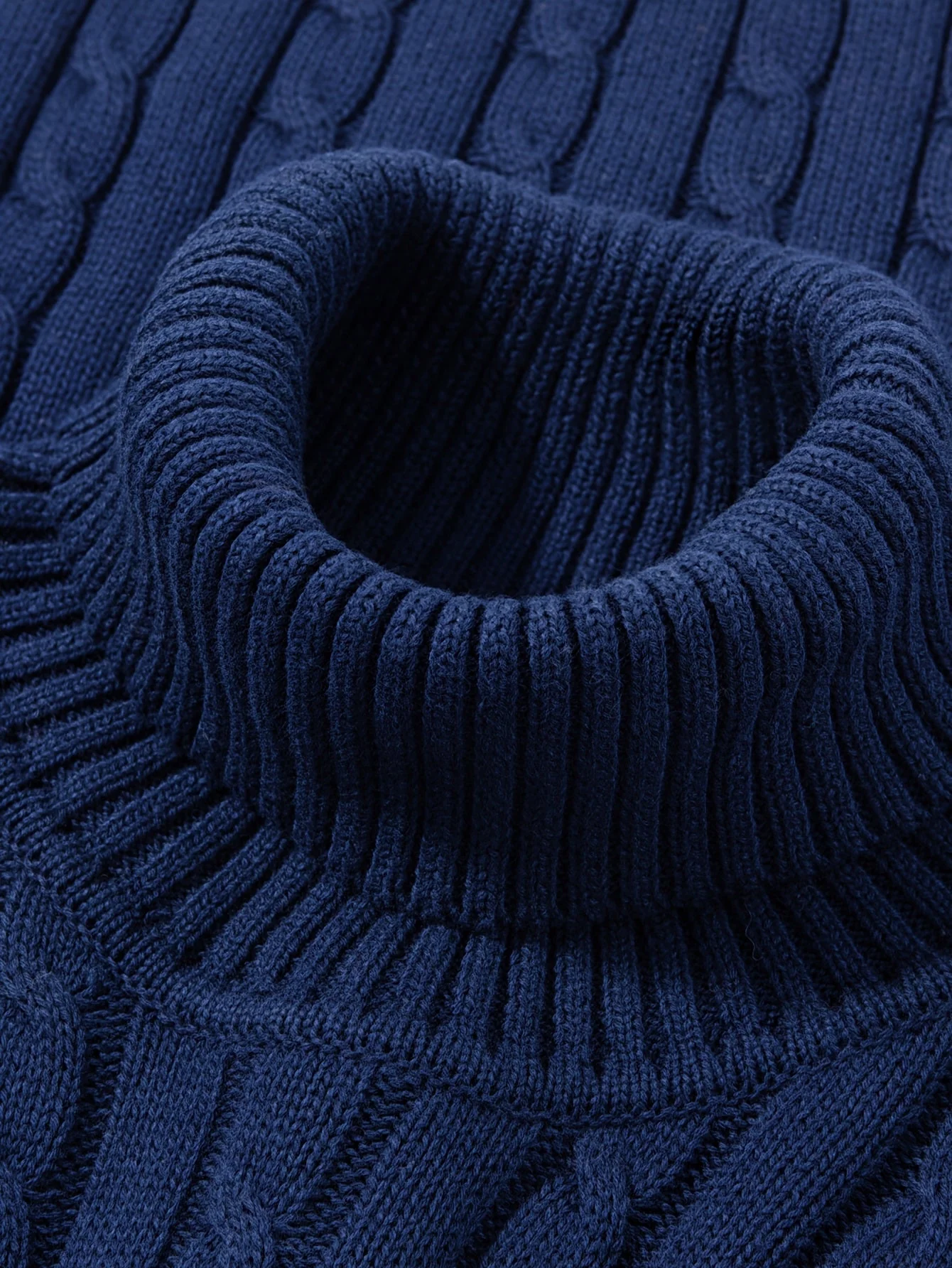 Herren Rollkragenpullover im Zopfmuster – Stilvoller Strickpullover für Alltag & Freizeit - Image 7