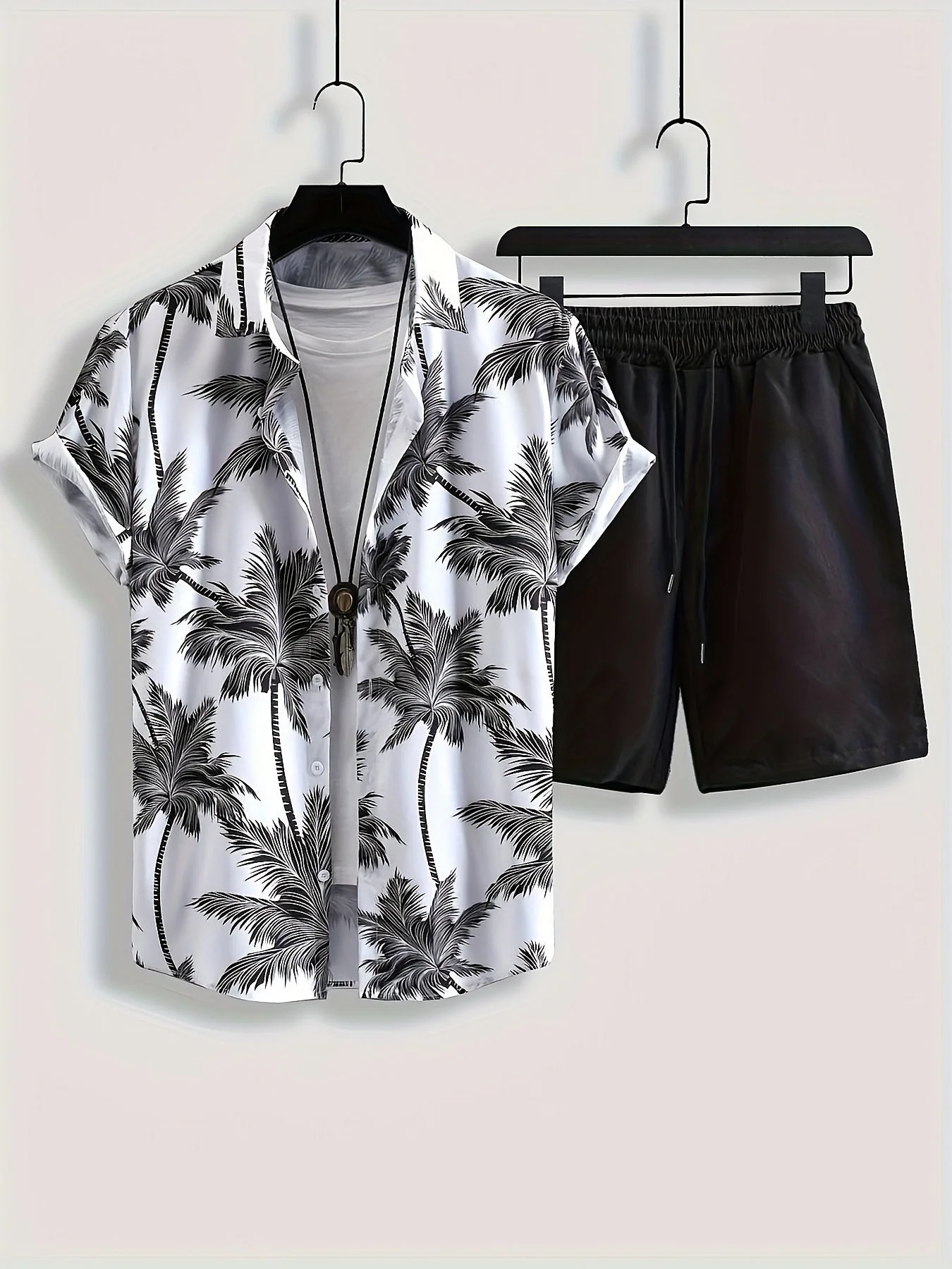 Herren Sommer-Set Kurzarm Hawaiihemd und Shorts – Palmenmuster, Freizeit, Urlaub, Strandmode