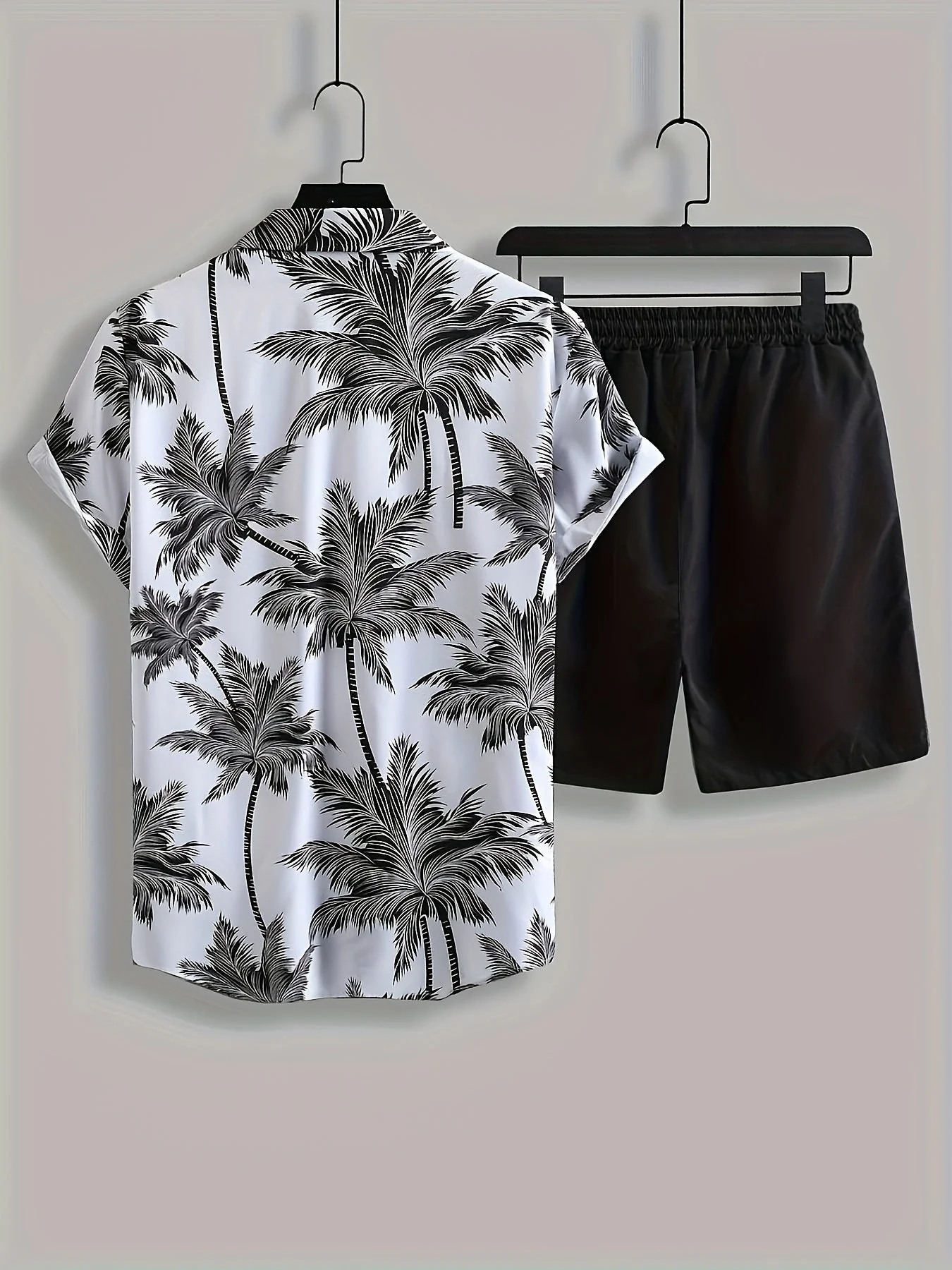 Herren Sommer-Set Kurzarm Hawaiihemd und Shorts – Palmenmuster, Freizeit, Urlaub, Strandmode - Image 2