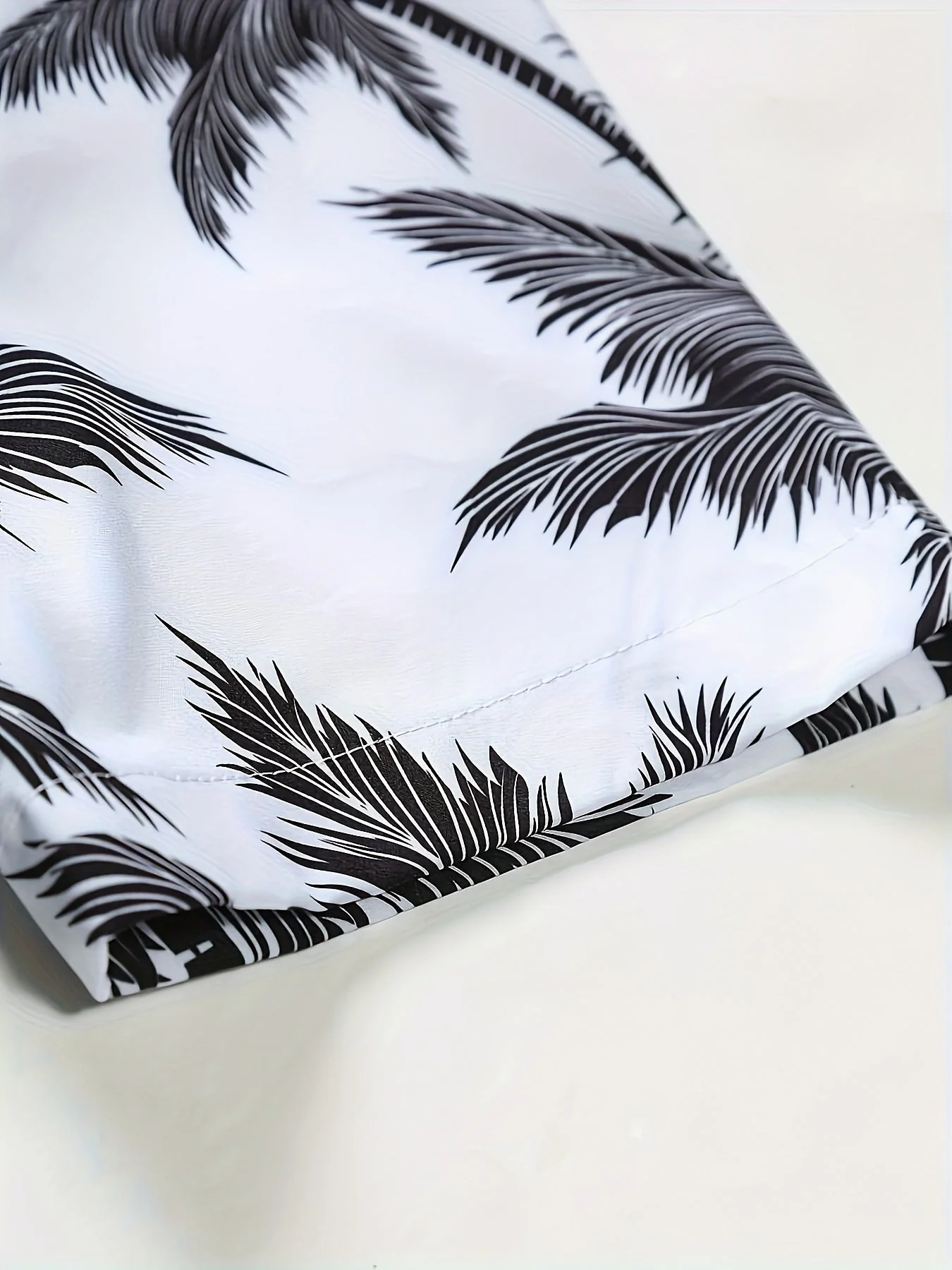 Herren Sommer-Set Kurzarm Hawaiihemd und Shorts – Palmenmuster, Freizeit, Urlaub, Strandmode - Image 4
