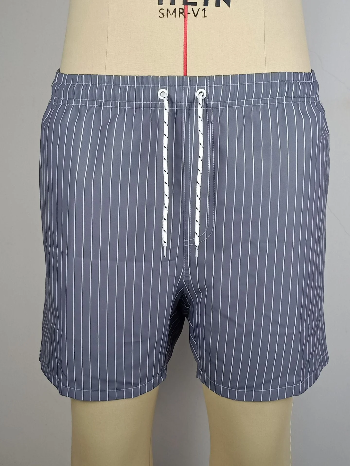 Herren Strandshorts mit Streifenmuster – Lässige Badeshorts für Sommer & Freizeit - Image 7