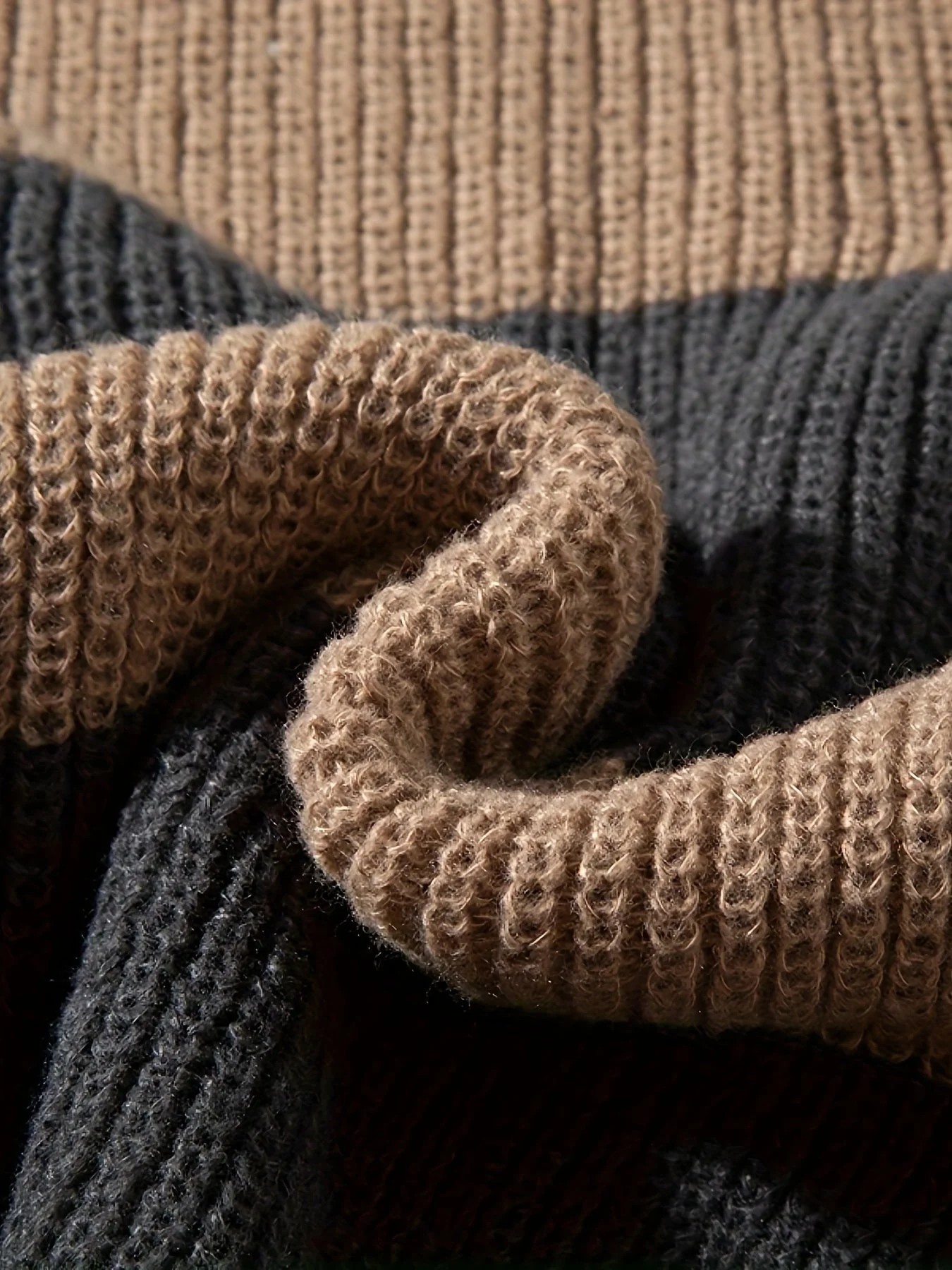 Herren Strickpullover mit breiten Streifen – Lässiger Oversize Look für Herbst und Winter - Image 9