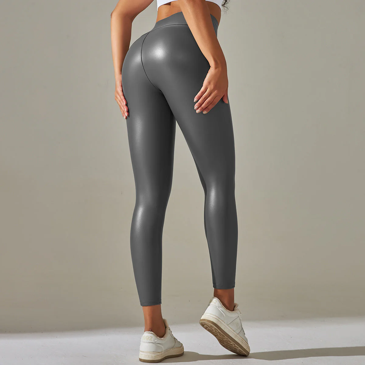 Robyn – Sexy Vegane Leder Skinny-Hose in Übergröße mit hohem Bund - Image 8