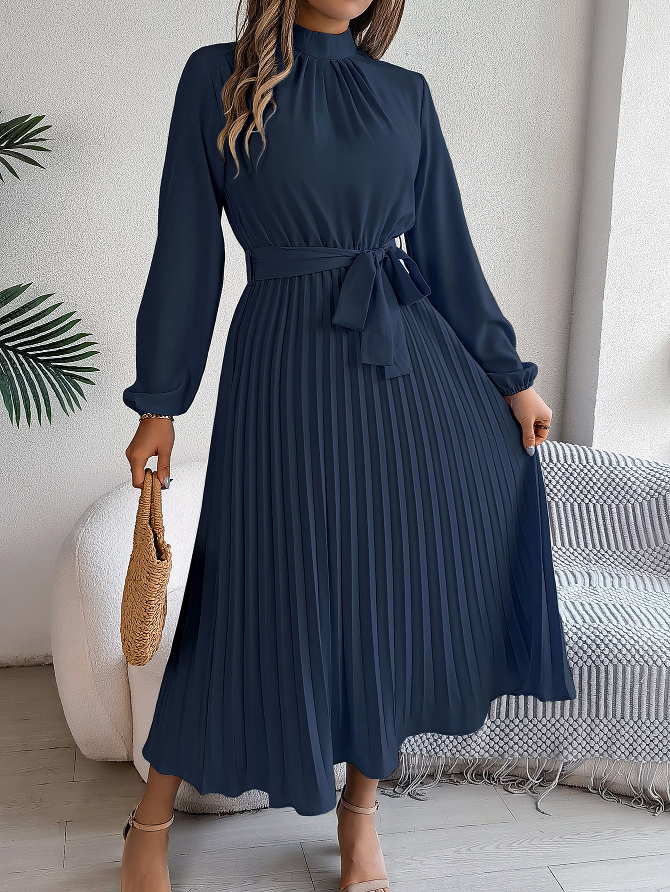 Samantha – Elegantes Kleid mit Stehkragen und langen Ärmeln - Image 12