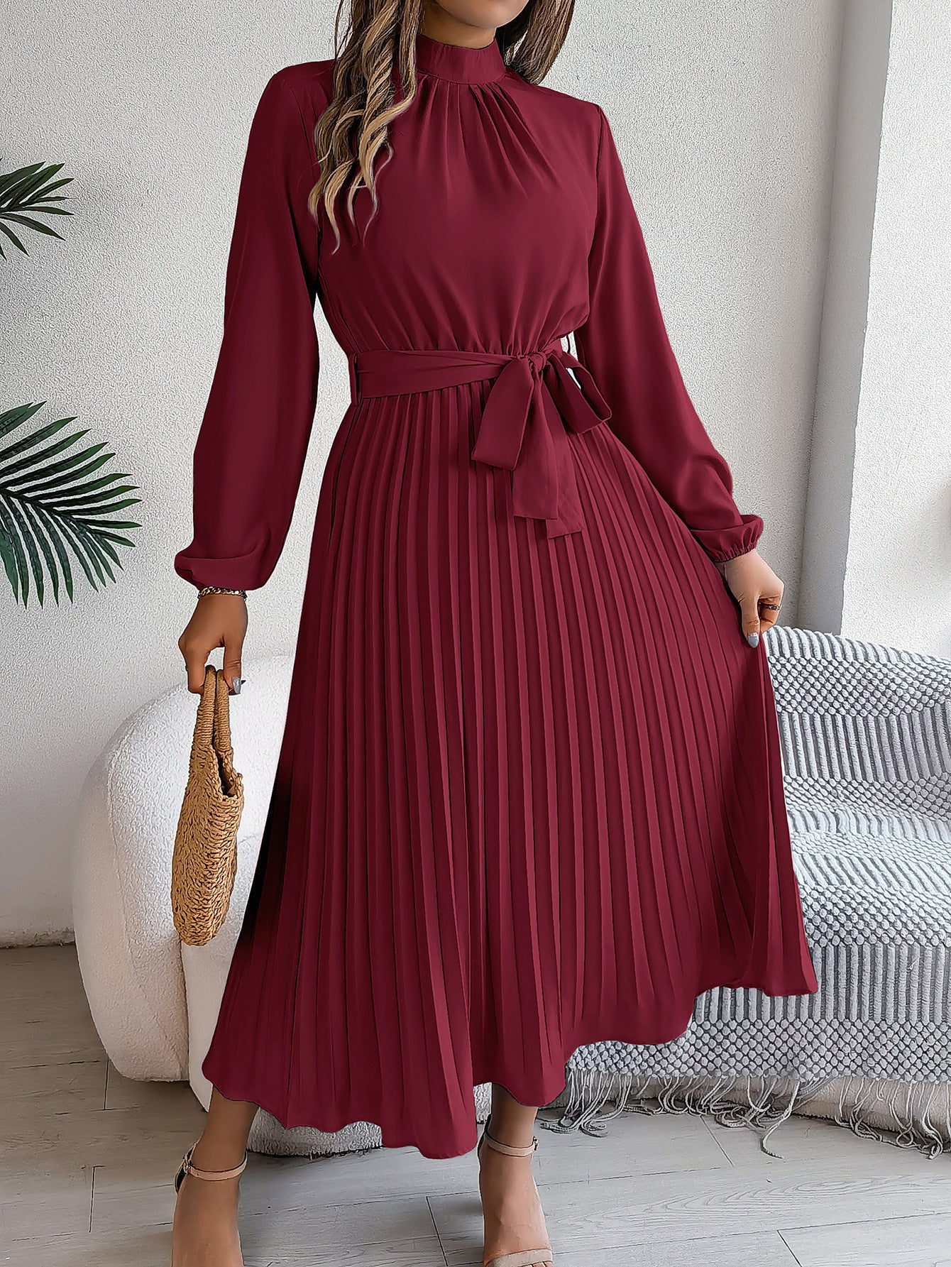 Samantha – Elegantes Kleid mit Stehkragen und langen Ärmeln - Image 6